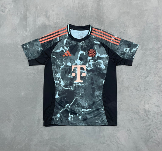 Bayern Munich Away Football Shirt