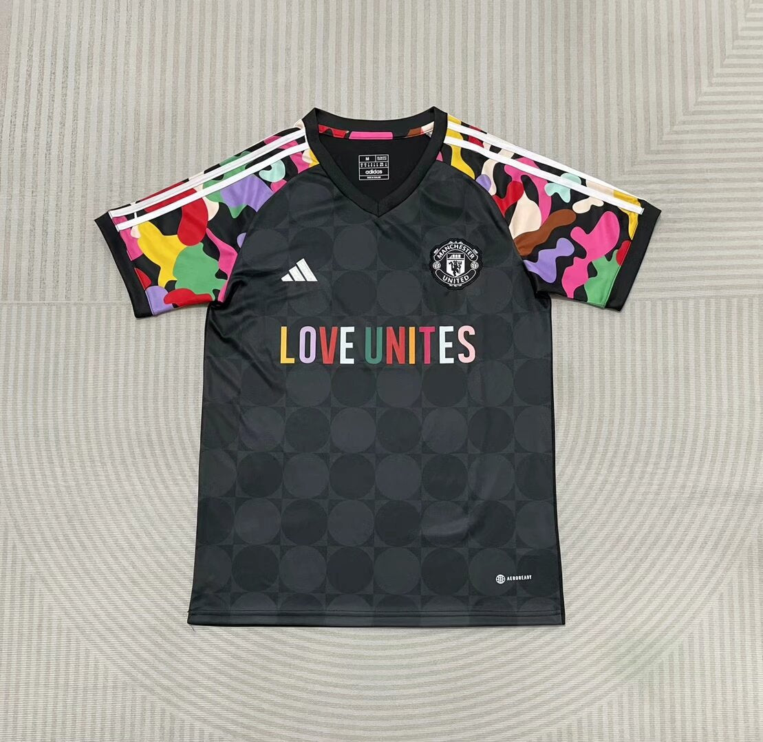 Manchester United "Love Uniets" Football Shirt